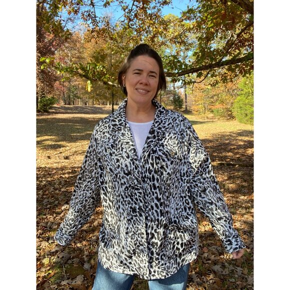 Calvin Klein Women's Black & White Animal Print Button-Up Jacket Best for 1X - Picture 8 of 9